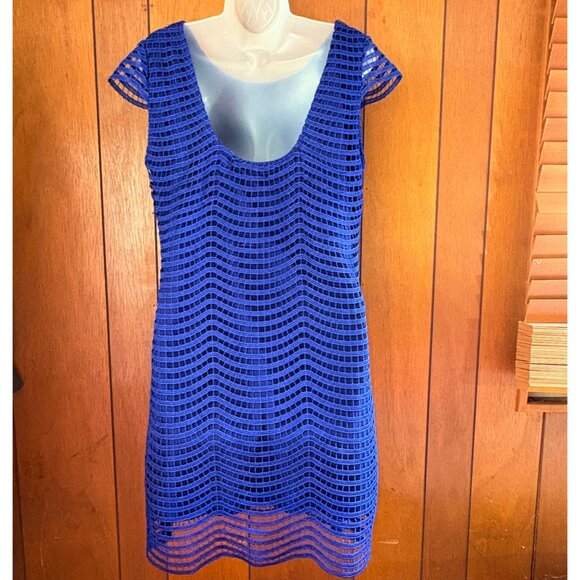 Alya Dress Womens L Blue Sleeveless Crochet Lace Overlay Scoop Back Shift Career - Picture 2 of 16